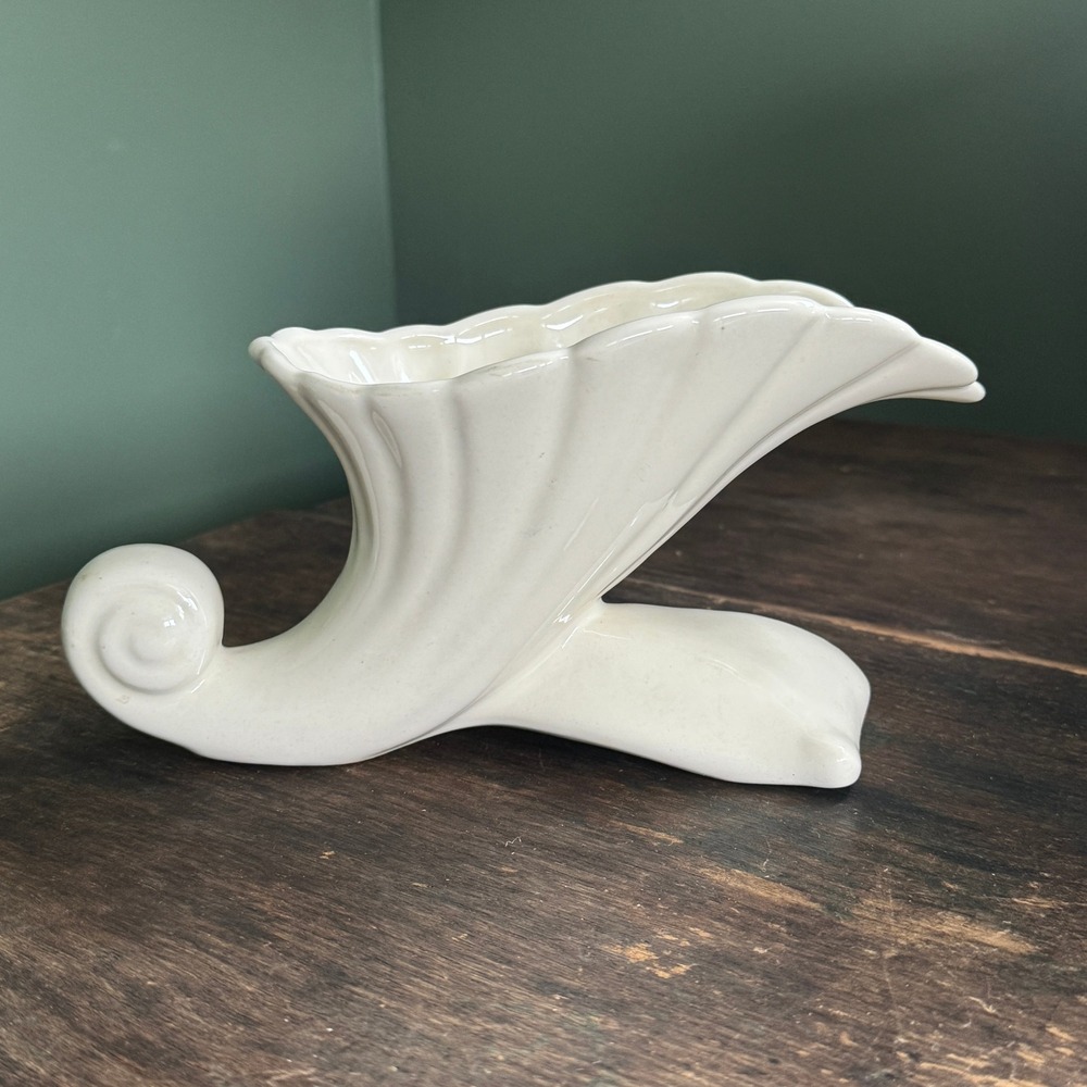 Vintage White Ceramic Cornucopia Vase Scalloped Shell‎ Planter Mid Century